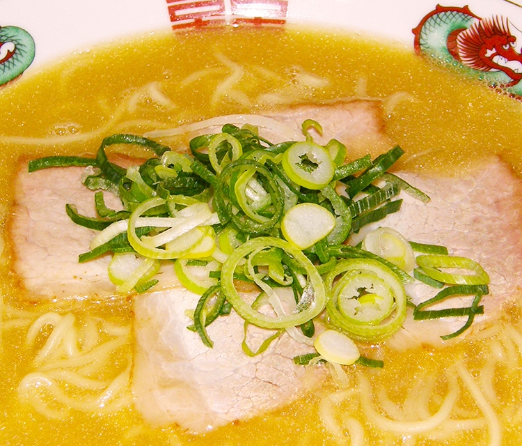地元京都の素材をふんだんに使用し、スープづくりに命をかけた唯一無二のラーメン